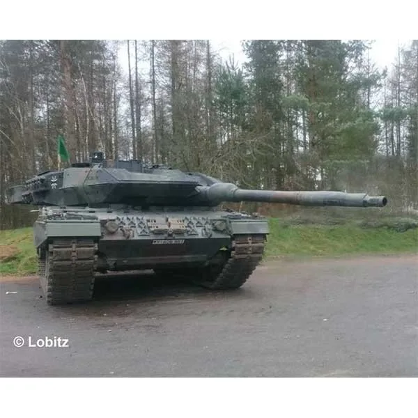 Revell Maqueta Tanque Leopard 2 A6M+  1:35
