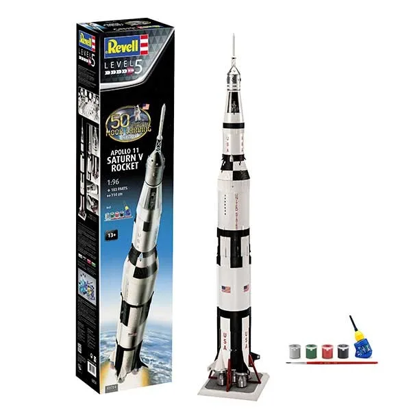 Revell Model with accessories Apollo 11 Saturn V Rocket 1:96