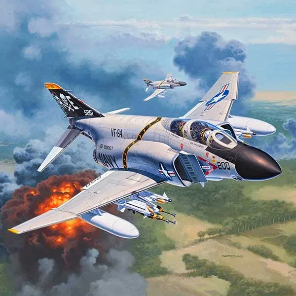 Revell Maqueta Avión F-4J Phantom II 1:72
