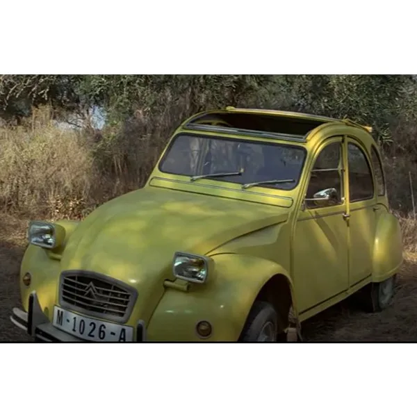 Revell Maqueta con acc. Coche James Bond Citroen 2 CV" 1:24"