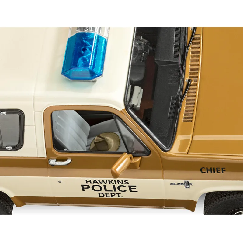 Product image 4: Revell Model Car 1985 Chevrolet K5 Blazer: Stranger Things 1:25