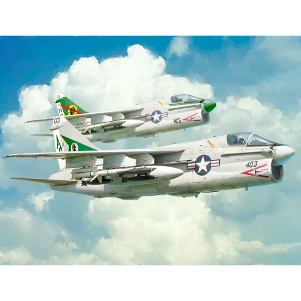 Italeri Avión A-7E Corsair II 1:72