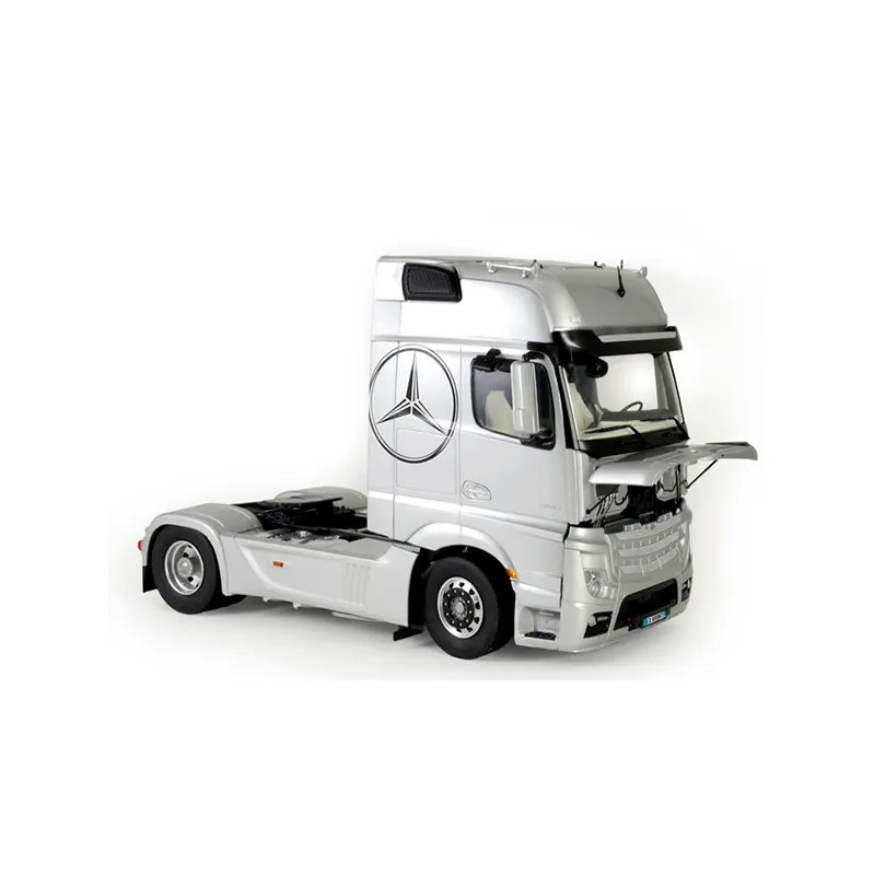 Product image 3: Italeri MB Actros MP4 GigaSpace Truck 1:24