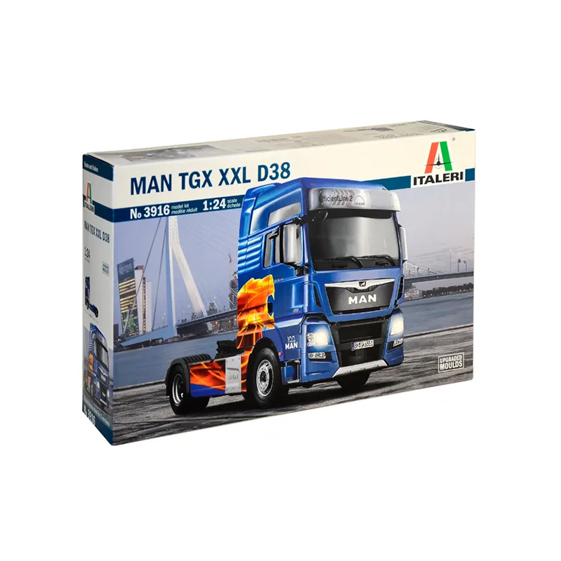 Product image 2: Italeri MAN TGX XXL D38 Truck 1:24