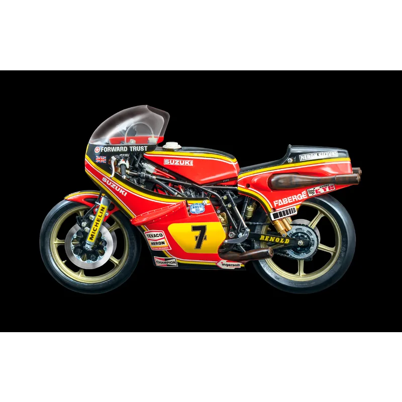 Italeri Suzuki RG 500 XR27 Heron 1978 Motorcycles 1:9
