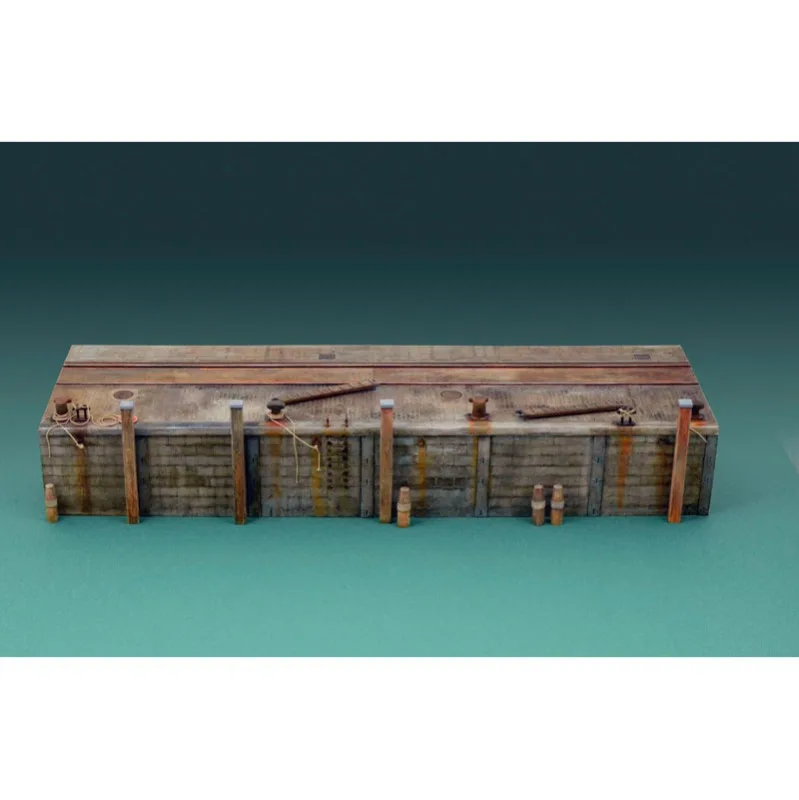 Product image 2: Italeri Long Dock Pier 1:35