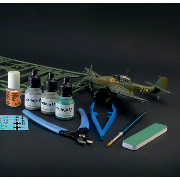 Italeri Set modelismo Avión Ju 87 B Stuka 1:72
