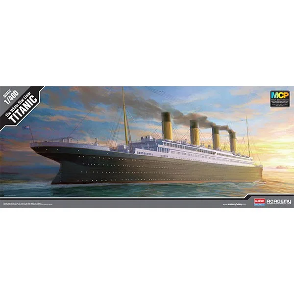 Academy The White Star Liner Titanic 1/400