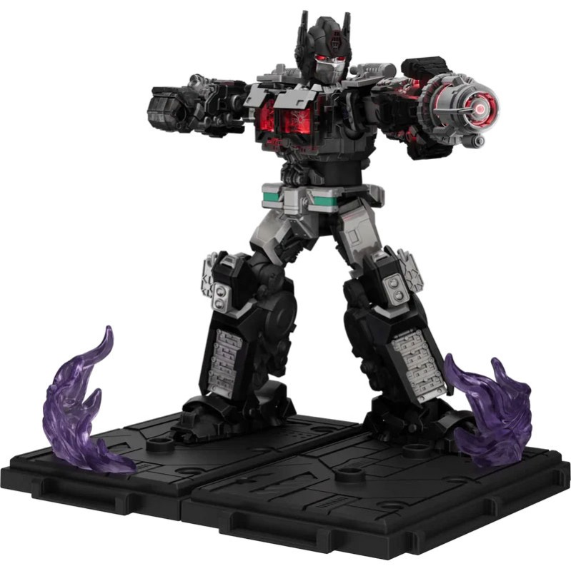 Imagen del producto 3: Blokees Figura Classic Class Transformers 08: Nemesis Prime (Light-Up Eyes & Chest)