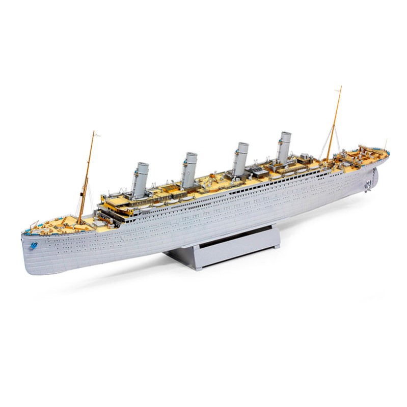 Revell Nave Titanic "Platinum Edition" 1:400