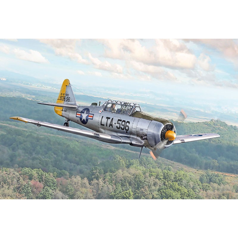 Italeri Aereo T-6G Texan - 1:48